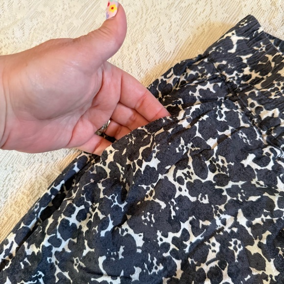 Marine Layer Allison trouser in light cheetah - Picture 4 of 10